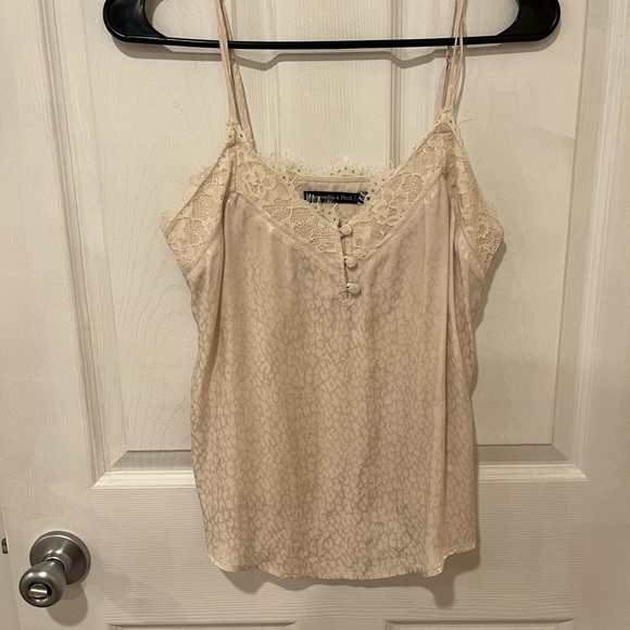 Abercrombie & Fitch Top✨ - Picture 8 of 8